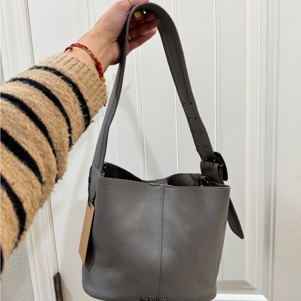STEVE MADDEN 🩶 Bucket Bag
